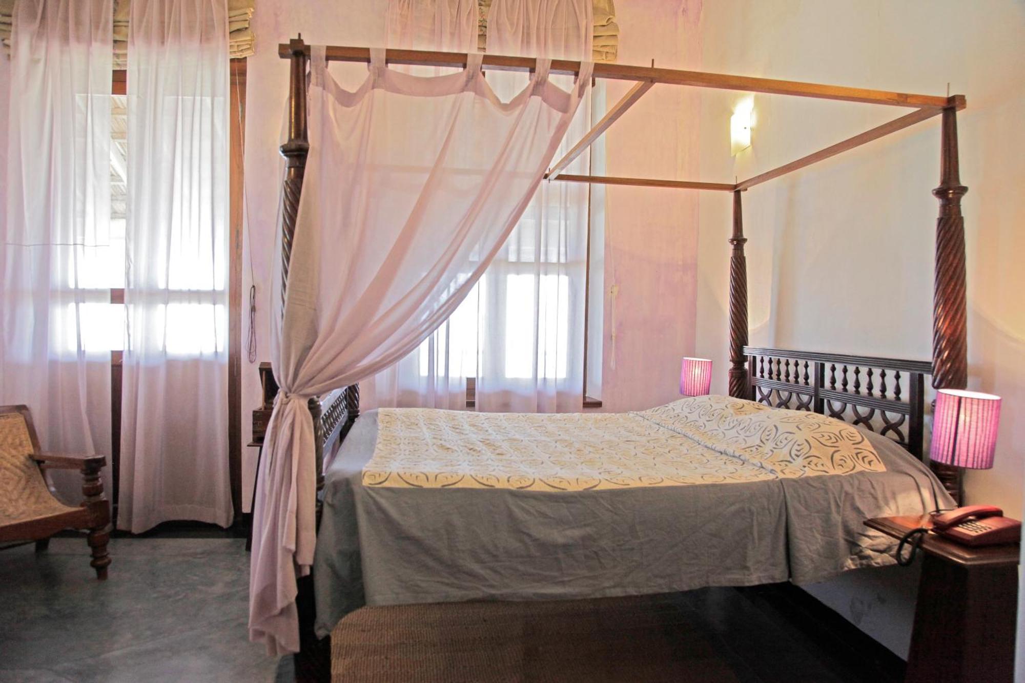 Neemrana'S - Bungalow On The Beach Tharangambadi Esterno foto