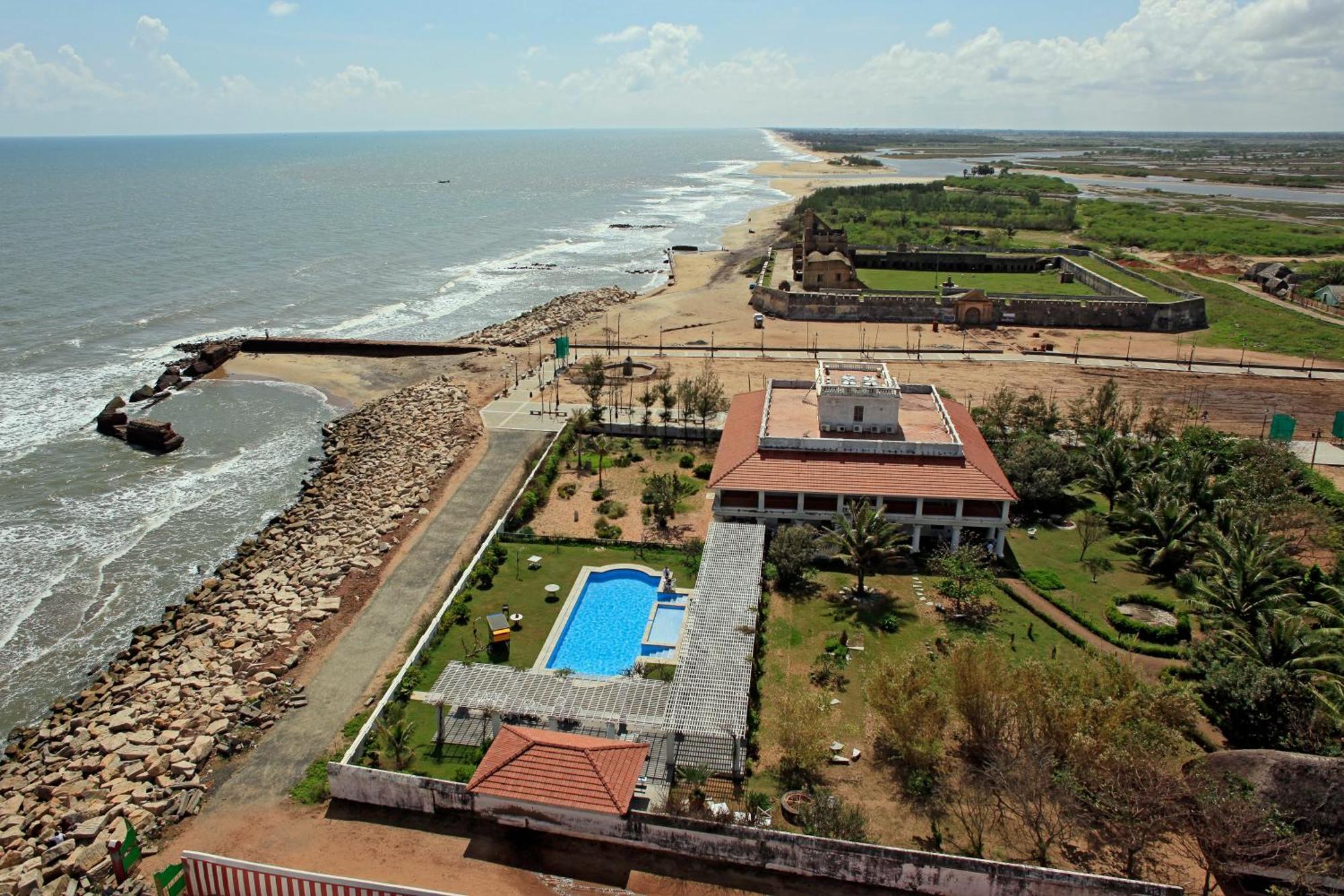Neemrana'S - Bungalow On The Beach Tharangambadi Esterno foto