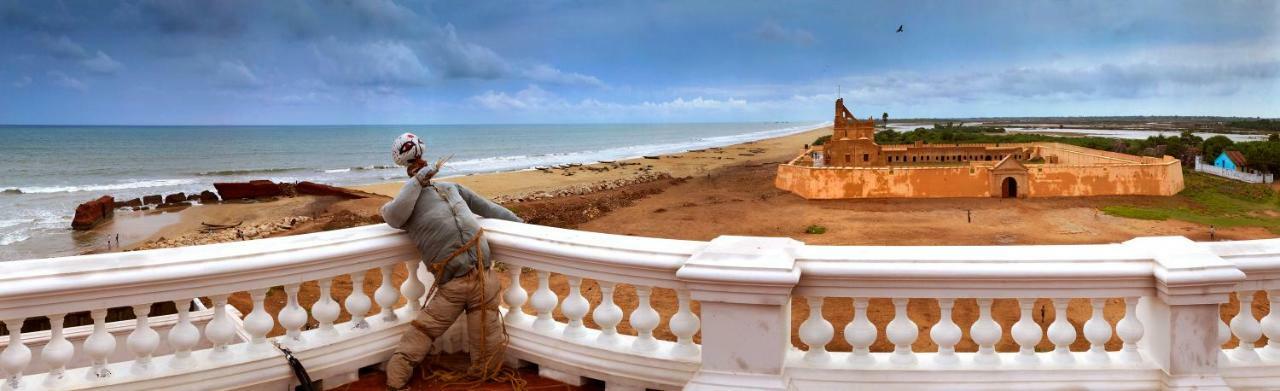 Neemrana'S - Bungalow On The Beach Tharangambadi Esterno foto
