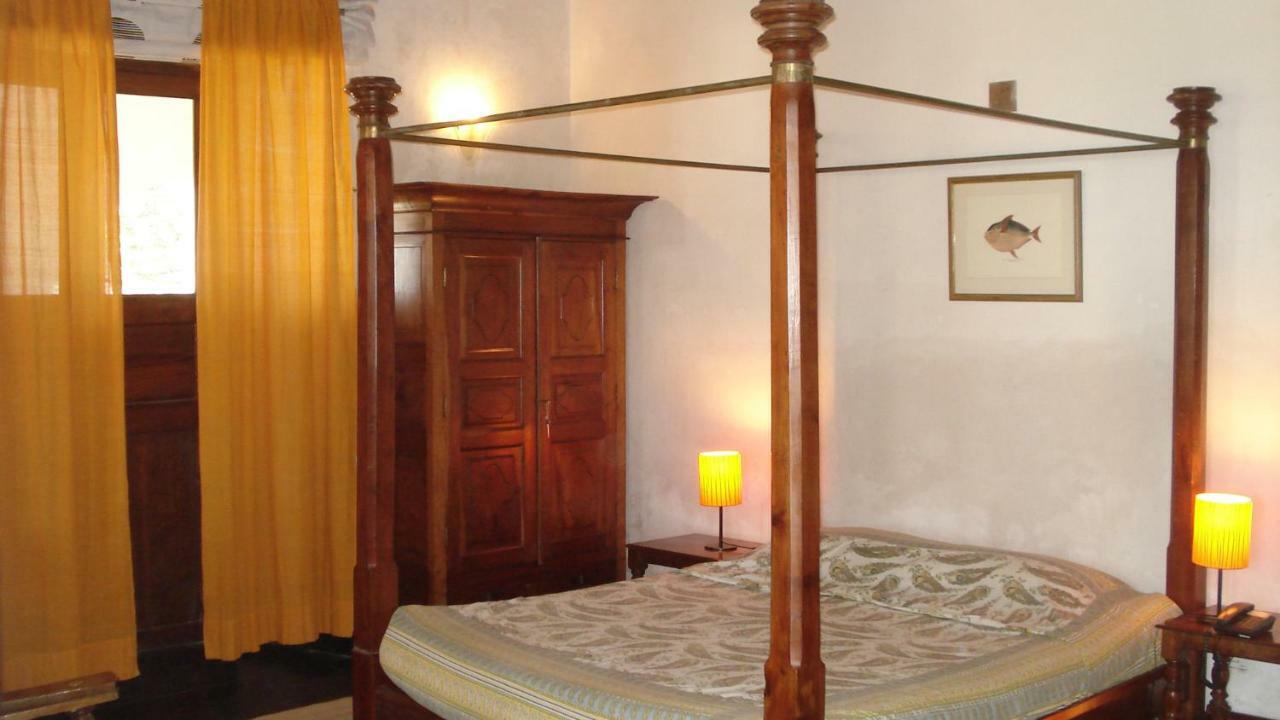 Neemrana'S - Bungalow On The Beach Tharangambadi Esterno foto